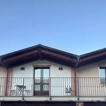 Stea Monolocale Loft In Villa Sommariva del Bosco Buitenkant foto